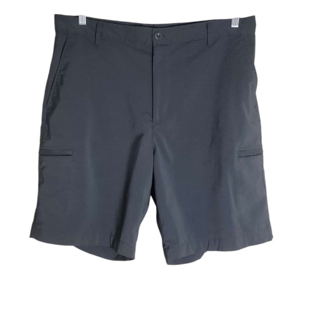 Chaps golf men's size 36 black cargo Smshorts casual stretch performance